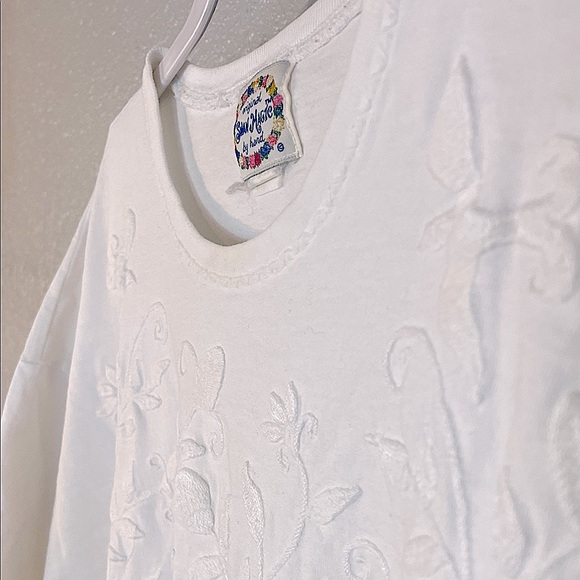 Vintage Swan Magic White Embroidered T-Shirt – Floral Raised Design Size L - Picture 8 of 9